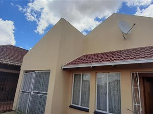 3 Bed House in Blomanda