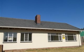 220 m² Commercial space in Fransville
