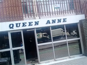 1 Bed Apartment in Joubert Park