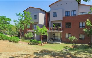 1 Bedroom Apartment in Jackal Creek Golf Estate