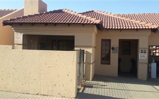 3 Bedroom Townhouse in Trichardt
