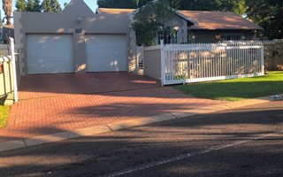 3 Bedroom House in Moreleta Park