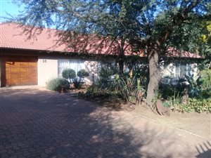 4 Bed House in Brackenhurst