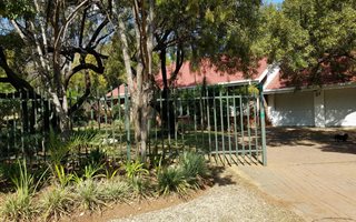 3 Bedroom House in Ifafi