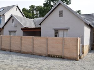 3 Bed Apartment in Willow Park