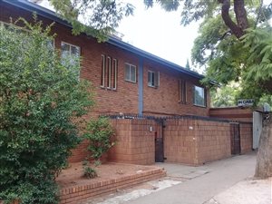 3 Bed Duplex in Sunnyside