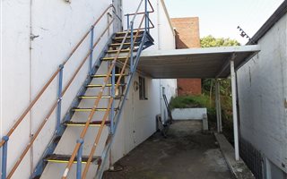 800 m² Commercial space in Jacobs