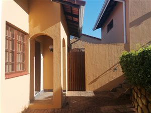 3 Bed Townhouse in Umtentweni