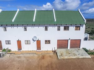 10.1 ha Farm in Yzerfontein