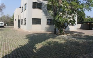 Commercial space in Wierda Park