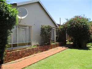 4 Bed House in Sinoville
