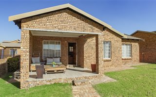3 Bedroom Townhouse in Noordwyk