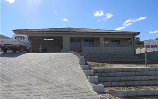 3 Bedroom House in Seemeeu Park
