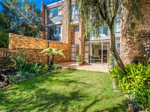 3 Bed Townhouse in Cresta