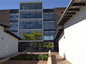 2 Bedroom Apartment in Midfield Estate