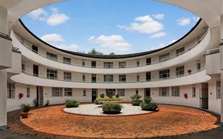 3 Bedroom Apartment in Bryanston