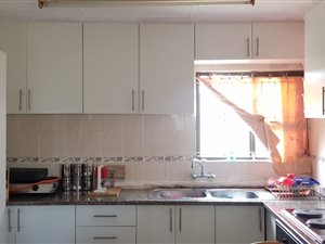 3 Bed House in Brackenham