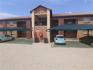 3 Bed Apartment in Modder East