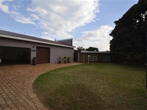 5 Bed House in Erasmusrand