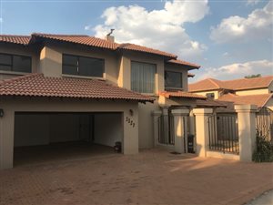 5 Bed House in Greenstone Hill