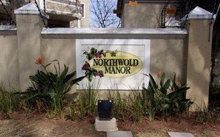 1 Bedroom Apartment in Saxonwold