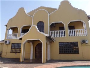 7 Bedroom House in Bonela