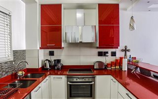 2 Bedroom Apartment in New Town Centre