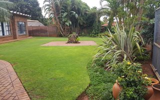 4 Bedroom House in Sinoville