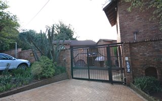 5 Bedroom House in Glenvista