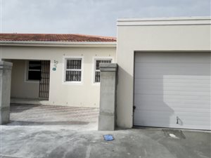 2 Bed Apartment in Mitchells Plain Central