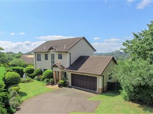 3 Bedroom Townhouse in Clifton Hill Estate