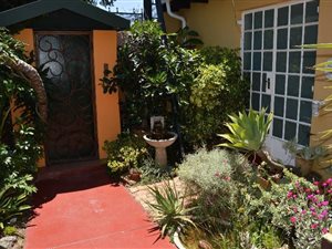3 Bed House in Mayfair West