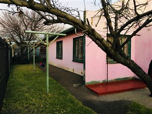 3 Bed House in Embalenhle