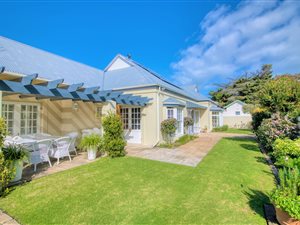 3 Bed House in Eastcliff