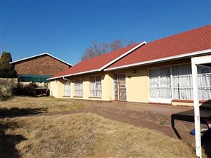 4 Bed House in Ridgeway