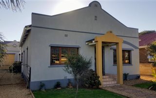 300 m² Commercial space in Jeffreys Bay
