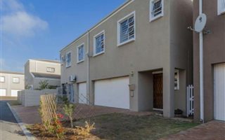 3 Bedroom Townhouse in Somerset Ridge