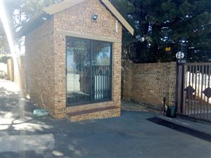 2 Bed Apartment in Grobler Park