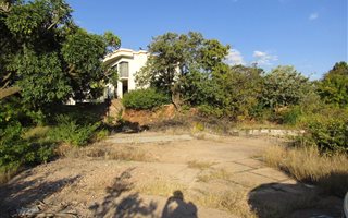 7415 m² Land available in Colbyn