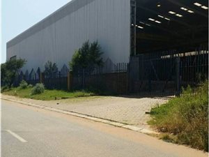 10065.740234375 m² Industrial space in Lea Glen