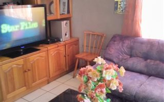 2 Bedroom House in Devon Park