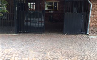3 Bedroom Simplex in Pretoria West