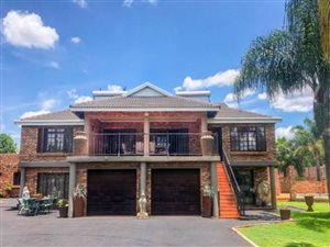 1.1 ha Farm in Doornpoort and surrounds