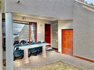 1 Bed Flat in Sunnyrock