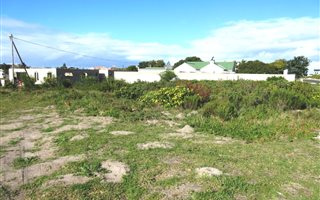 844 m² Land available in Westcliff