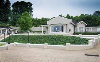 4 Bedroom House in Wembley