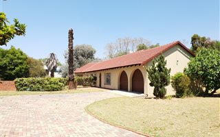 4 Bedroom House in Johannesburg North