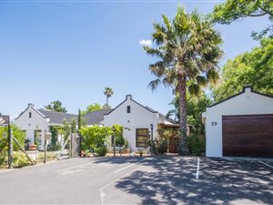 7 Bed House in Westridge