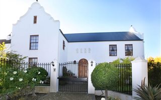 5 Bedroom House in Sonstraal Heights