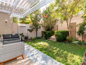 3 Bed Duplex in Winston Ridge